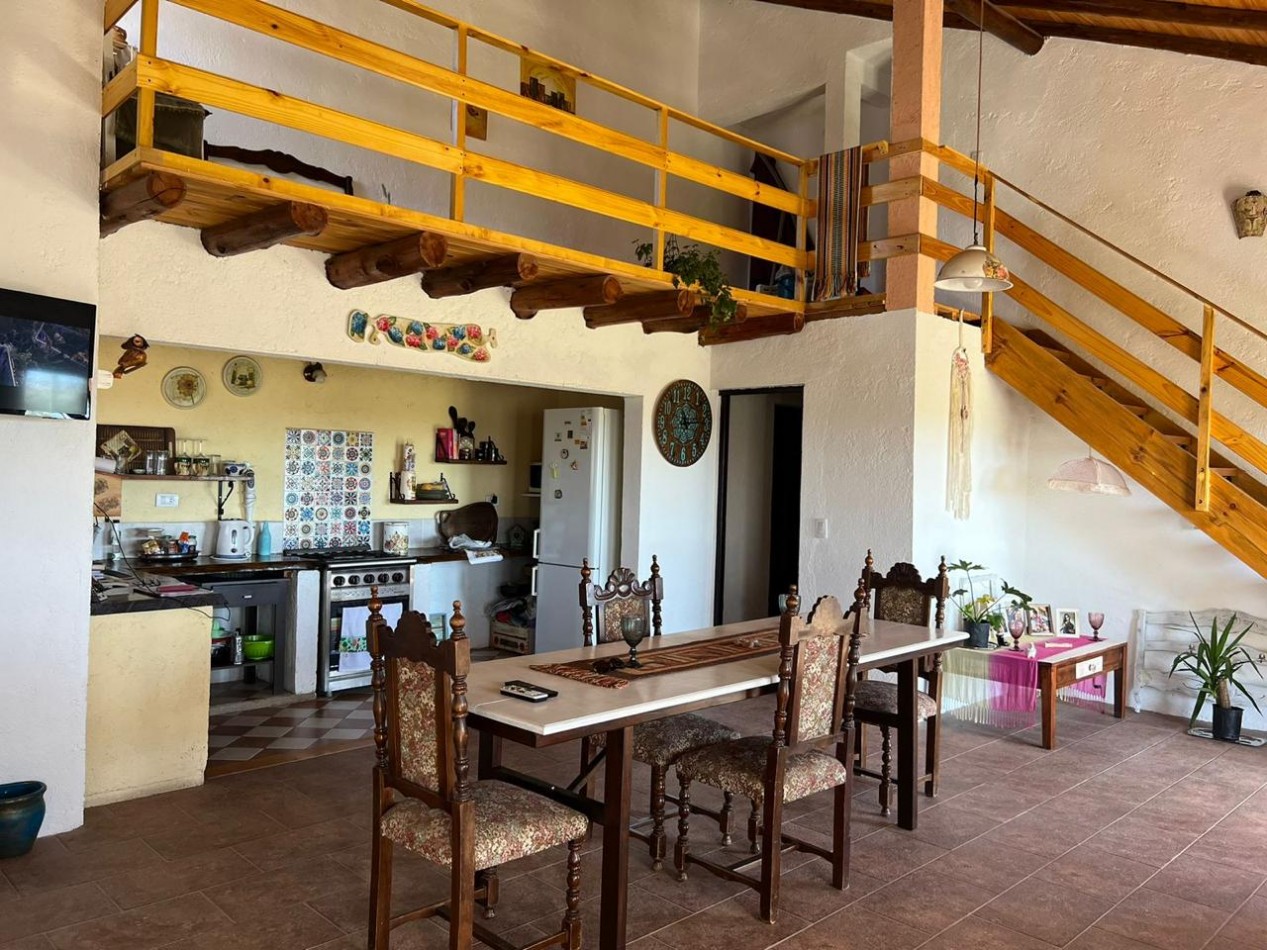 VENTA DE COMPLEJO EN BARRIO GUTIERREZ - LOS REARTES