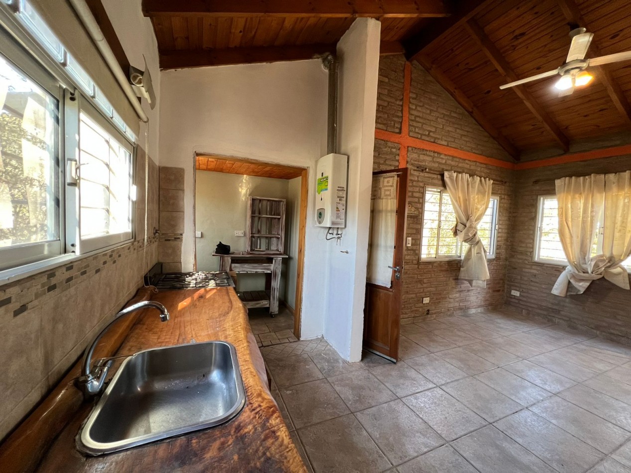 VENTA DE CASA 3 AMB. - BARRIO GUTIERREZ - LOS REARTES