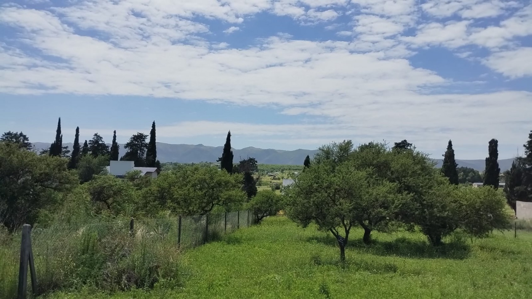 VENTA DE LOTE 1.004M2 - PAMPA DE LOS VASCOS