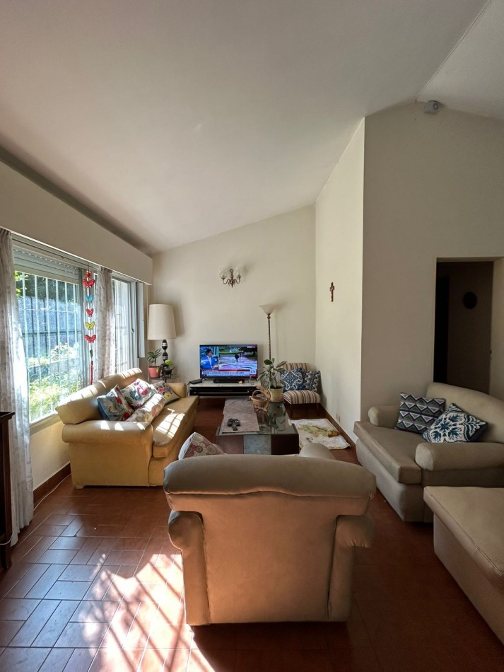 CASA EN VENTA EN VILLA GENERAL BELGRANO SOBRE CALLE MANANTIALES
