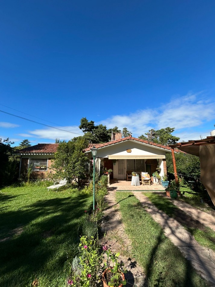 CASA EN VENTA EN VILLA GENERAL BELGRANO SOBRE CALLE MANANTIALES