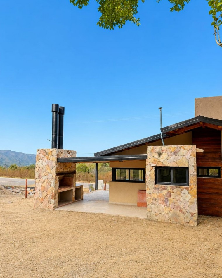 CASA A ESTRENAR EN VILLA GENERAL BELGRANO