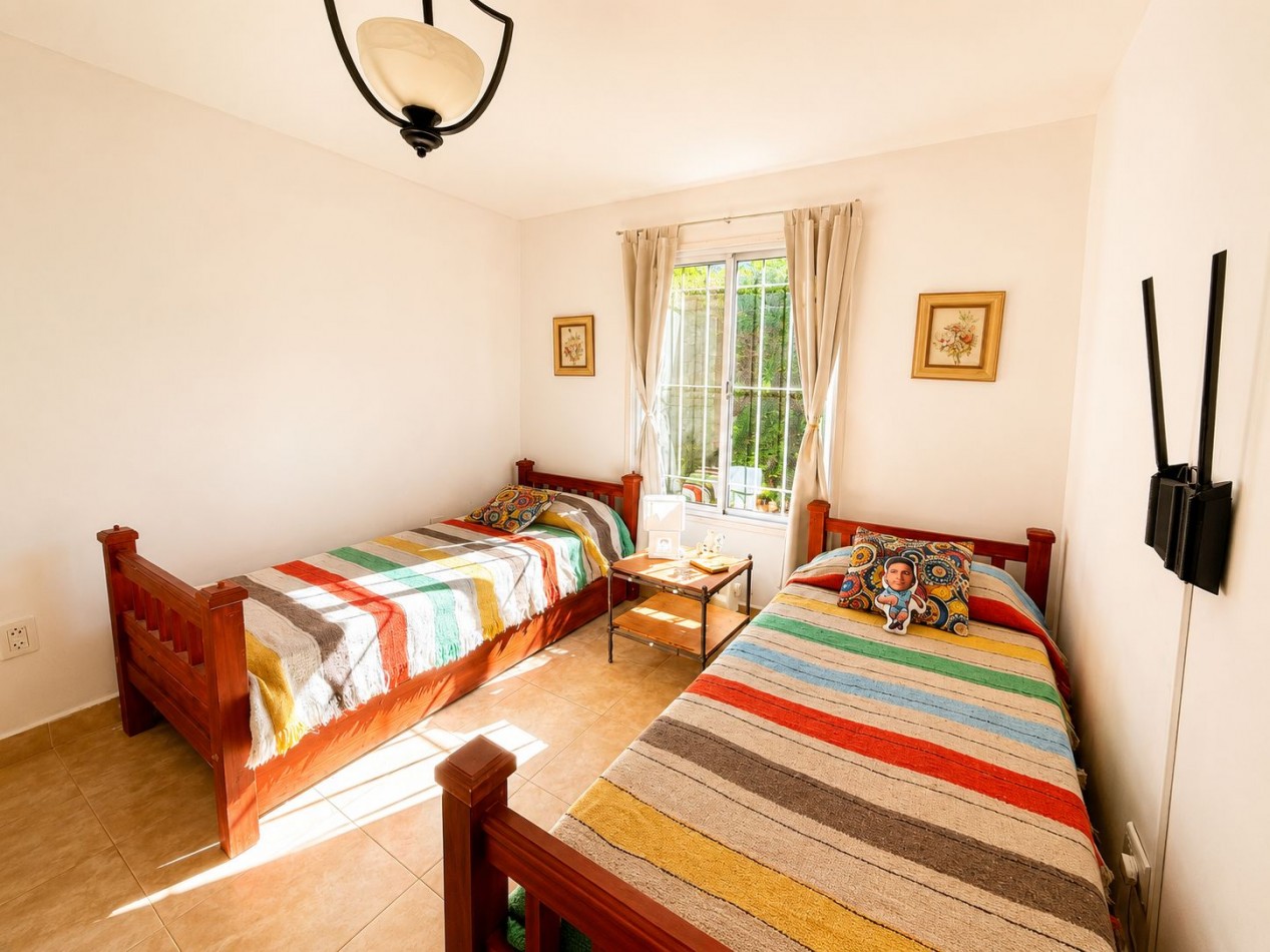 VENTA DE CASA DE 4 AMBIENTES - CERRO DE ORO