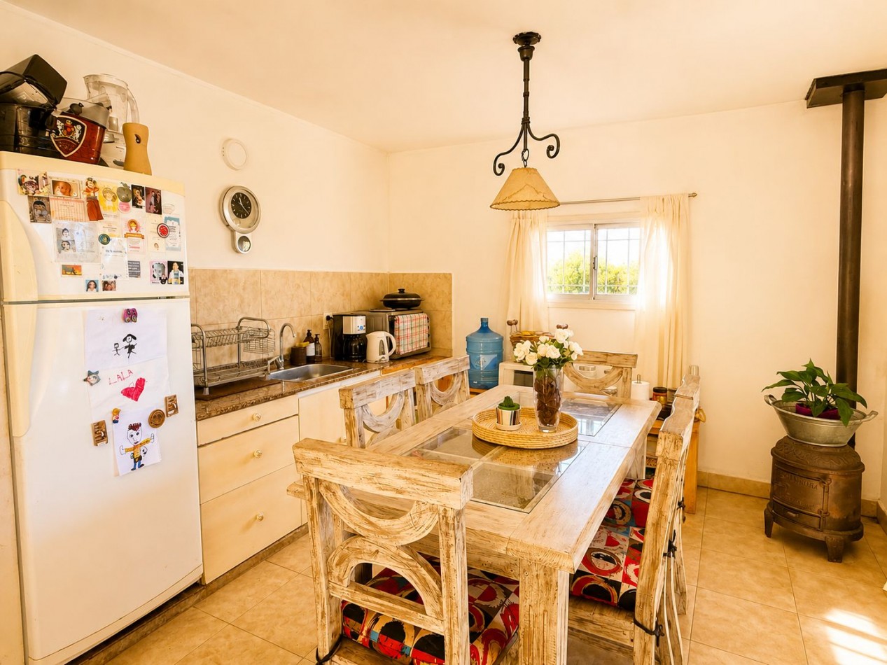 VENTA DE CASA DE 4 AMBIENTES - CERRO DE ORO