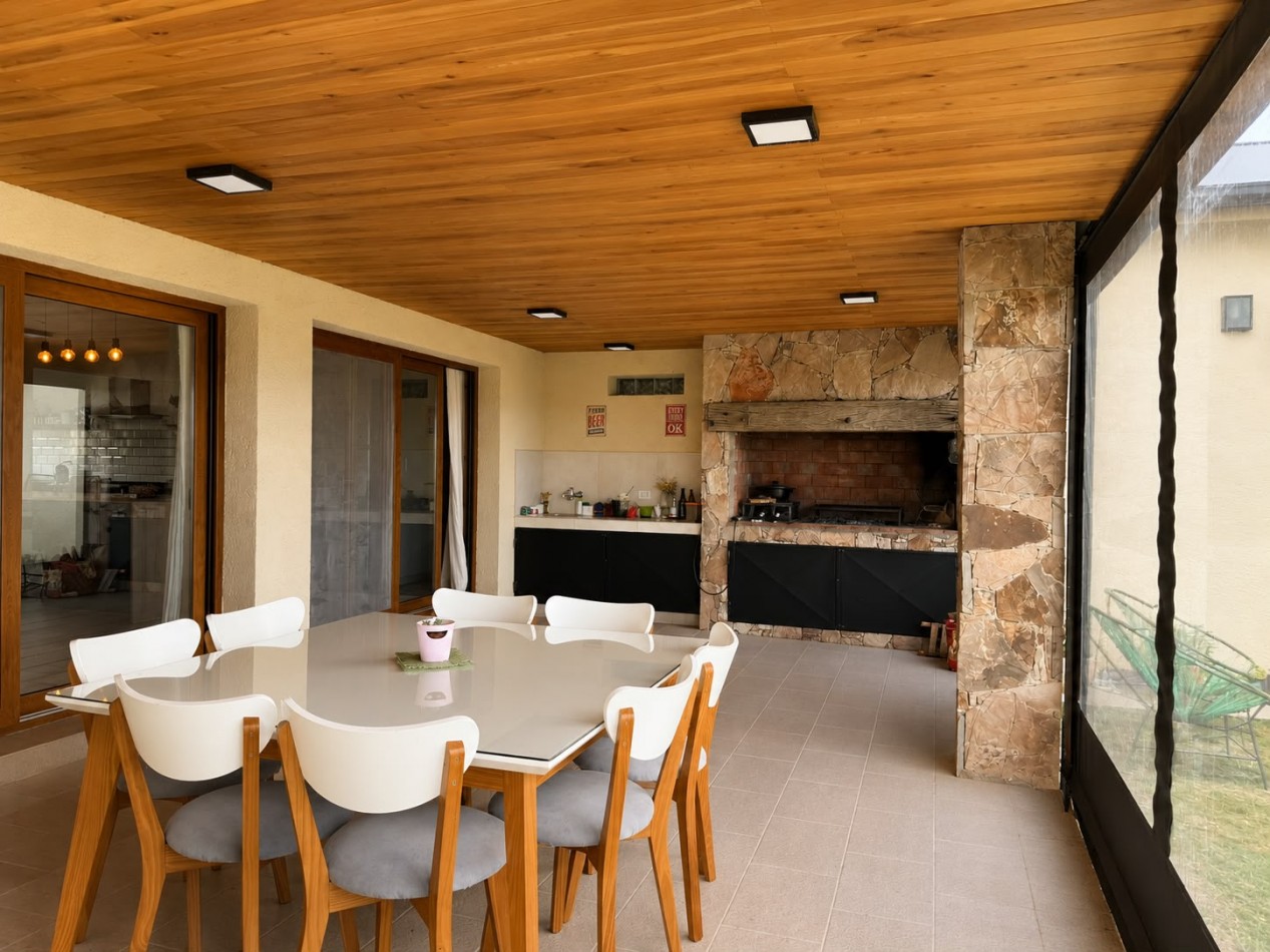 VENTA DE CASA 6 AMB - TIERRAS DEL SAUCE - VILLA GENERAL BELGRANO