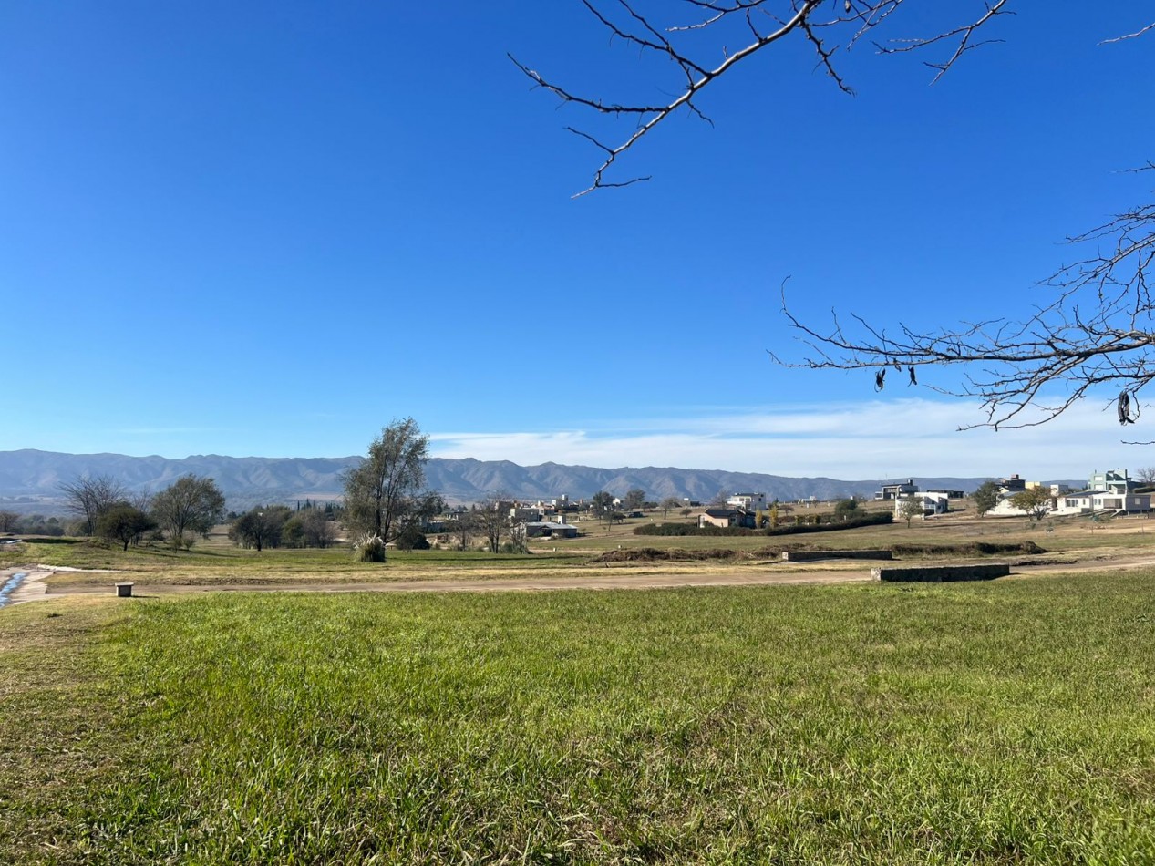VENTA DE LOTE 2.061 MTS² - BARRIO ALTOS DEL CORRAL - LOS REARTES