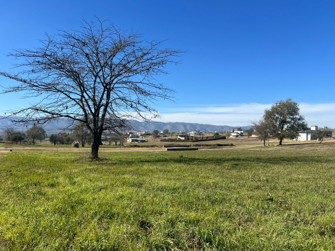 VENTA DE LOTE 2.061 MTS² - BARRIO ALTOS DEL CORRAL - LOS REARTES