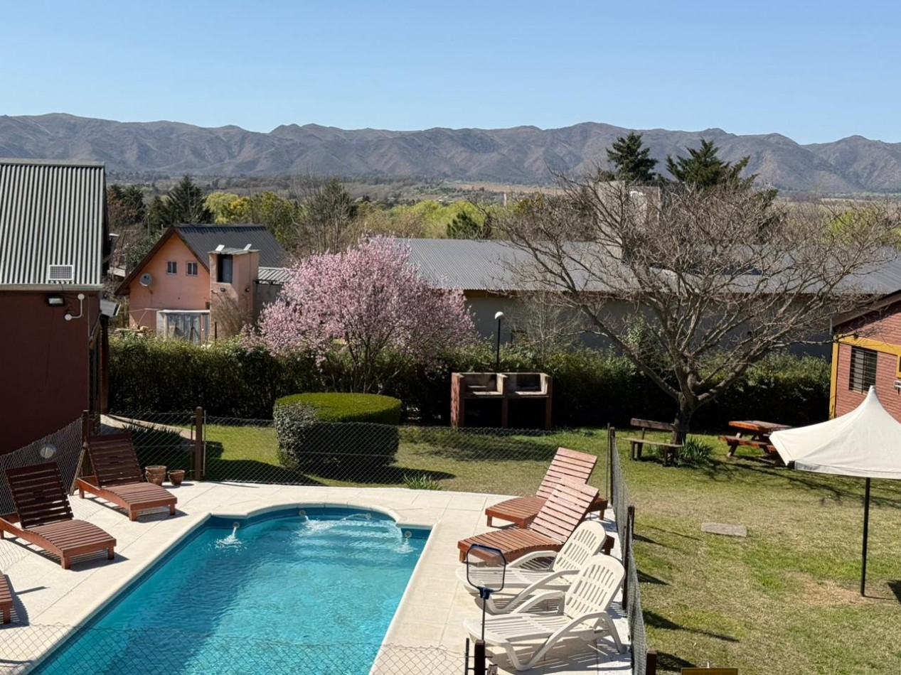 VENTA COMPLEJO DE 5 CABAÑAS CON PILETA - LOS REARTES