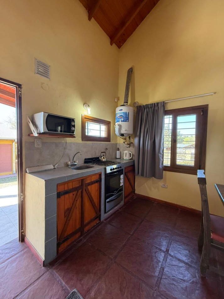 VENTA COMPLEJO DE 5 CABAÑAS CON PILETA - LOS REARTES