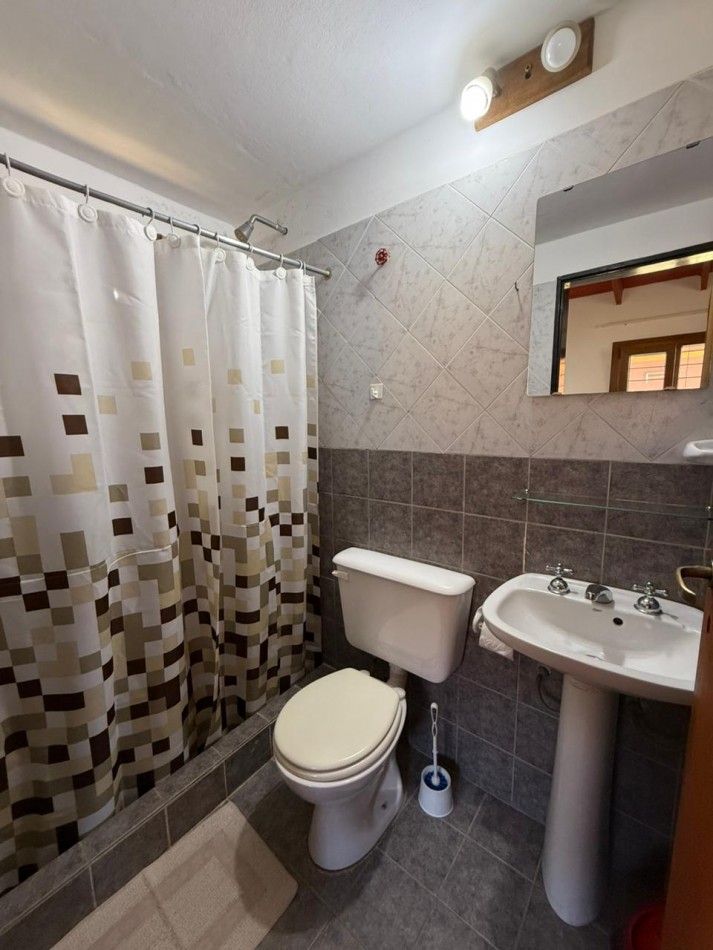 VENTA COMPLEJO DE 5 CABAÑAS CON PILETA - LOS REARTES
