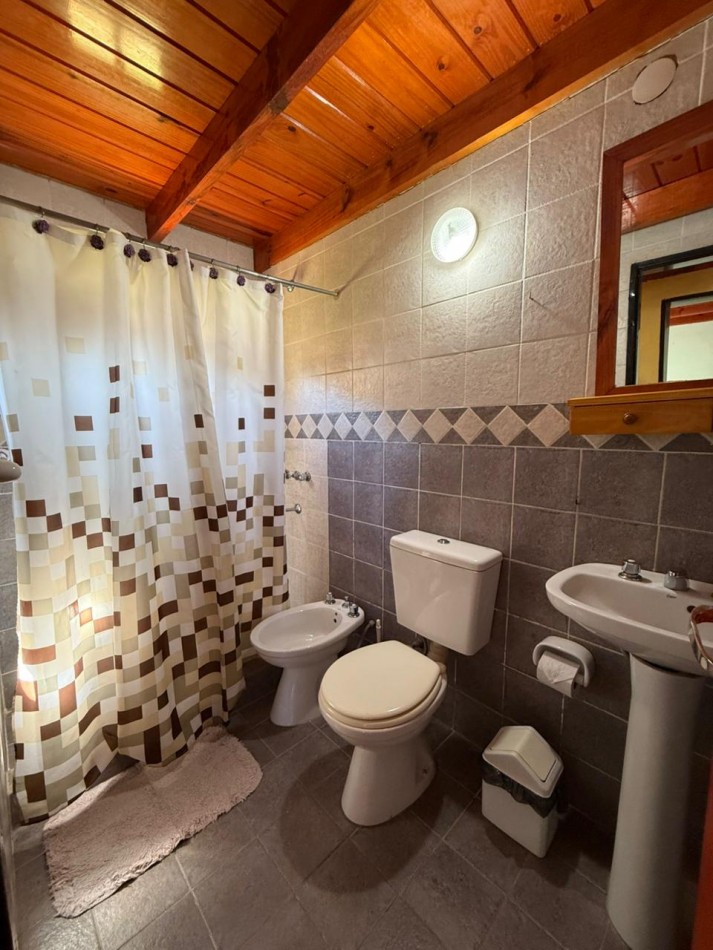 VENTA COMPLEJO DE 5 CABAÑAS CON PILETA - LOS REARTES