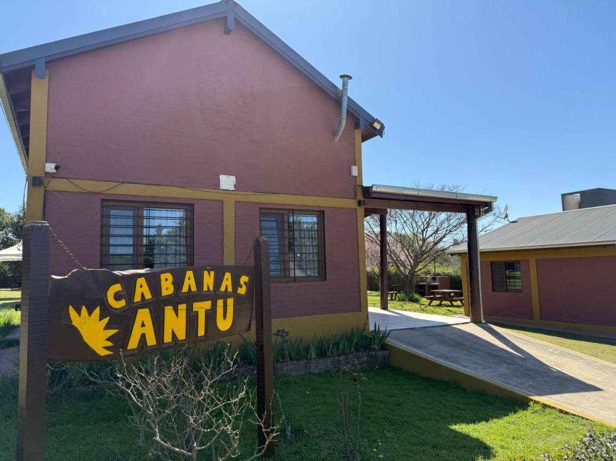 VENTA COMPLEJO DE 5 CABAÑAS CON PILETA - LOS REARTES