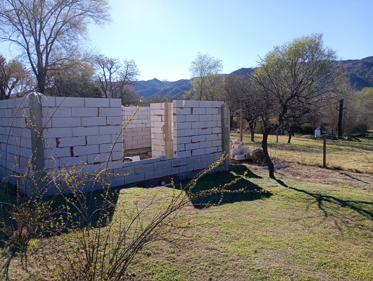 LOTE DE 424 MTS² + CONSTRUCCION - CUATRO HORIZONTES - VILLA GENERAL BELGRANO