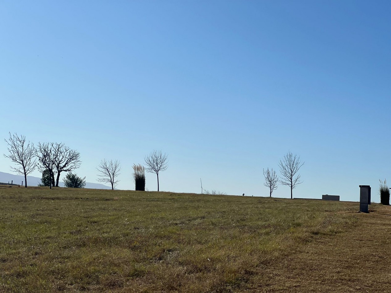 VENTA DE LOTE EN ALTOS DEL CORRAL - LOS REARTES
