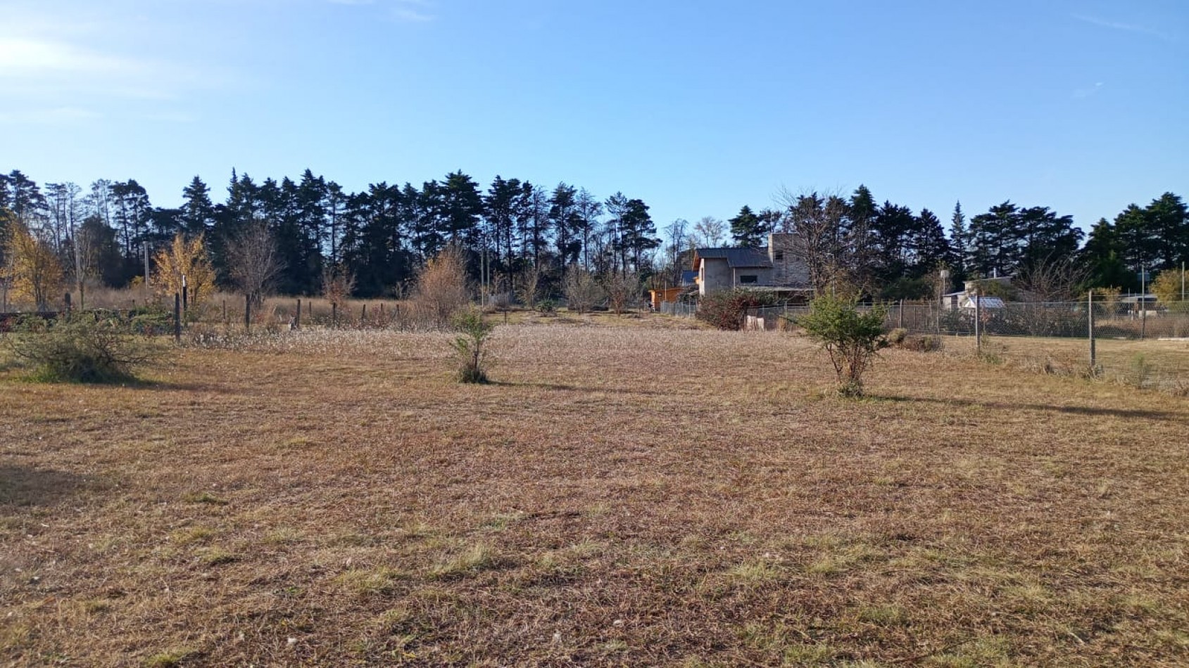 VENTA LOTE DE 1.079 MTS² - BARRIO BRISAS DE TOTORALEJOS - LOS REARTES