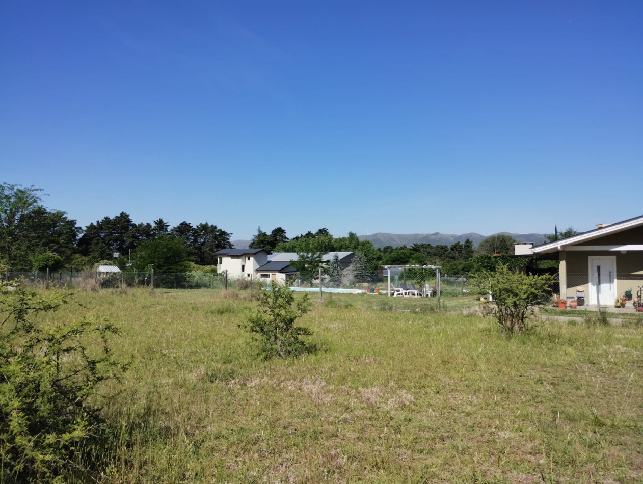 VENTA LOTE DE 1.079 MTS² - BARRIO BRISAS DE TOTORALEJOS - LOS REARTES