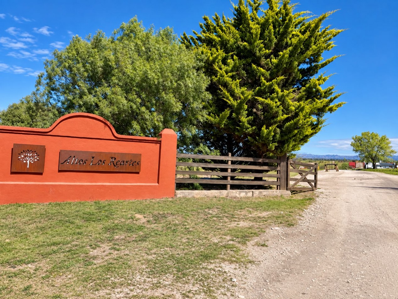 VENTA DE LOTE EN ALTOS LOS REARTES