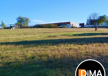 VENTA DE LOTE DE 2.200 MTS - BARRIO ALTOS DEL CORRAL - LOS REARTES